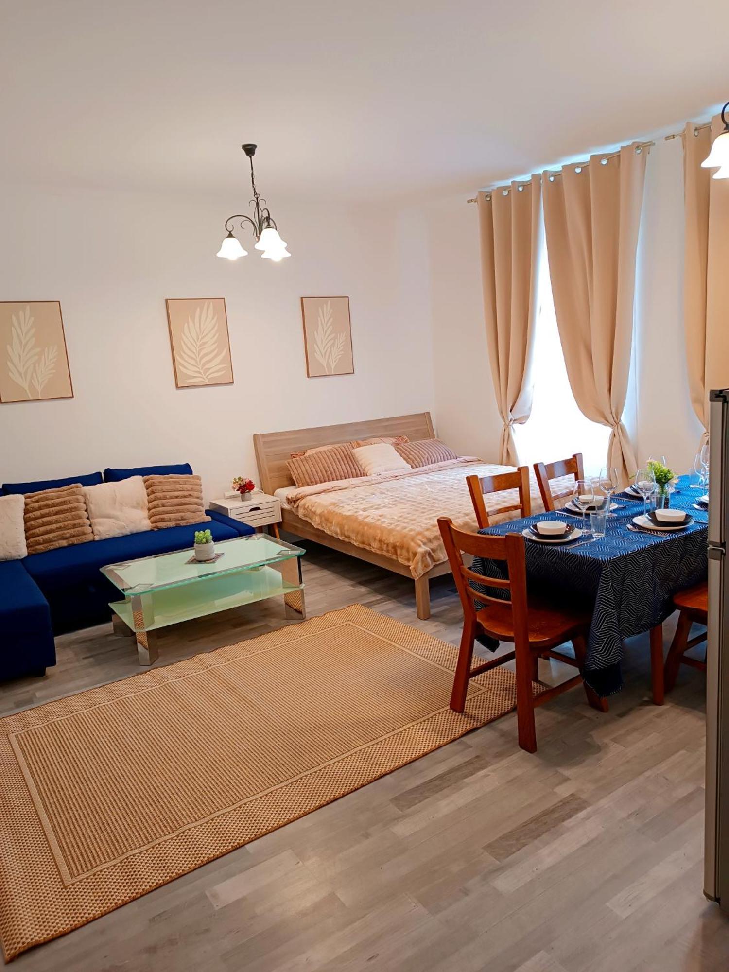 Family Apartments 2 Room'S Muerzzuschlag Kültér fotó