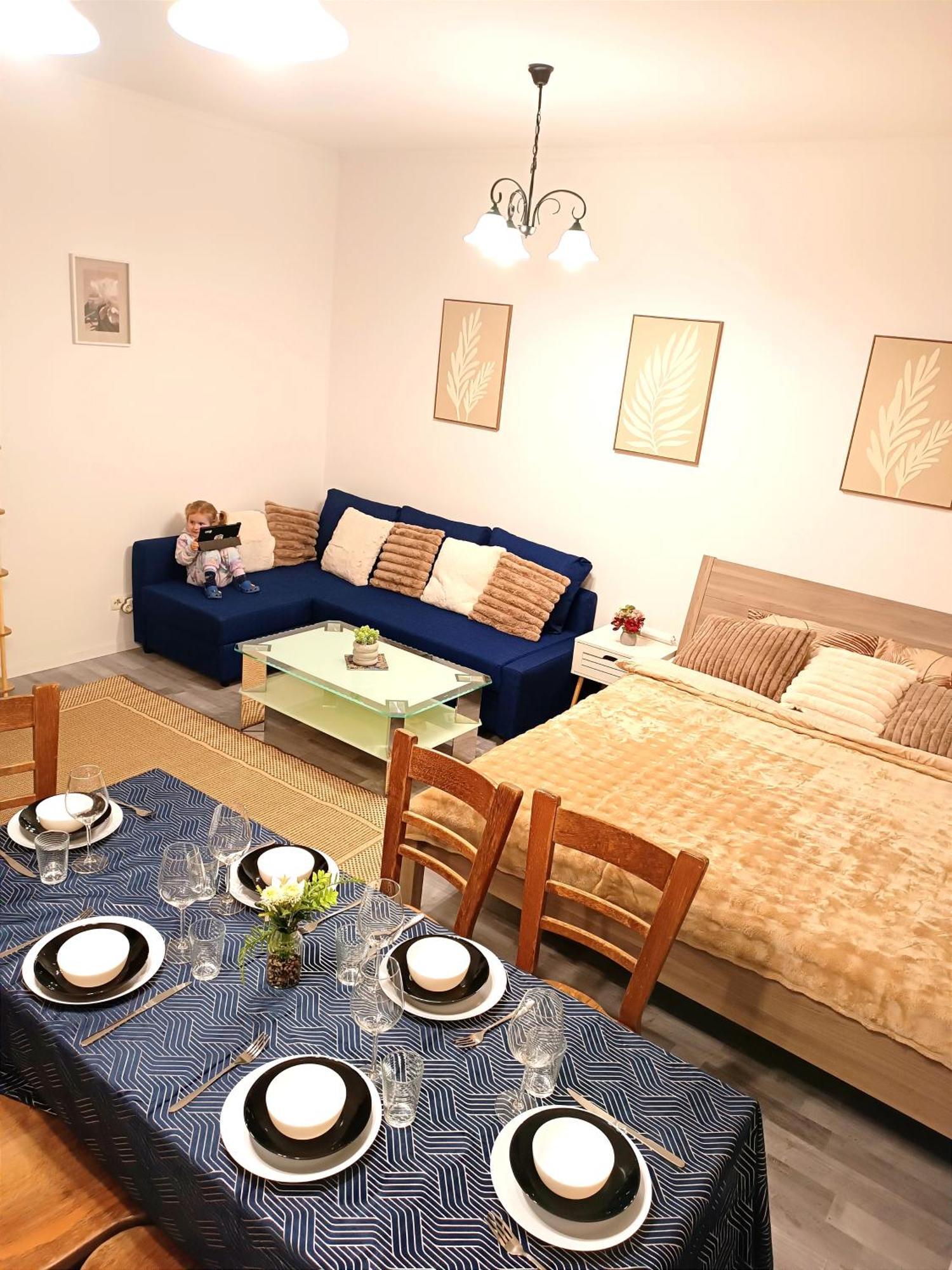 Family Apartments 2 Room'S Muerzzuschlag Kültér fotó